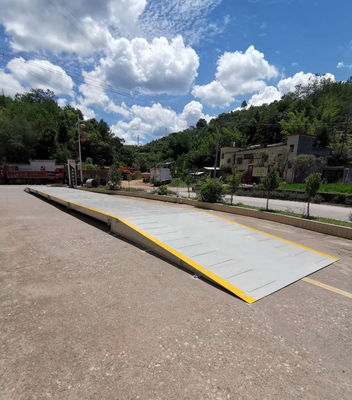 Van de Vrachtwagen voor industrieel gebruikschalen van het staalplatform Digitale Elektronisch